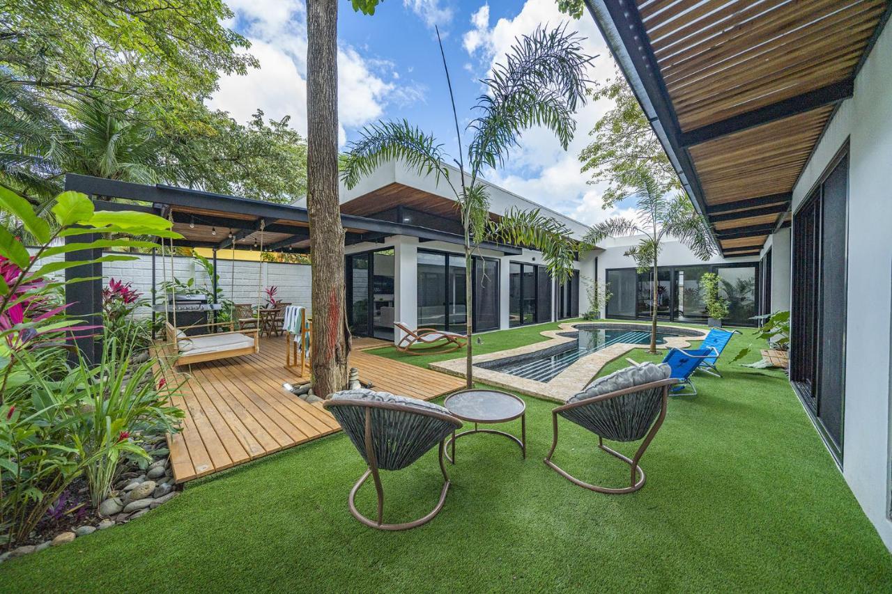 Playa Potrero - New Modern House, Pool In Guitar Shape - Casa Guitarra 빌라 외부 사진